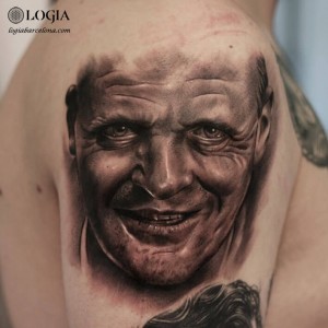 tatuaje-hopkins-realismo-logia-barcelona-modesti 